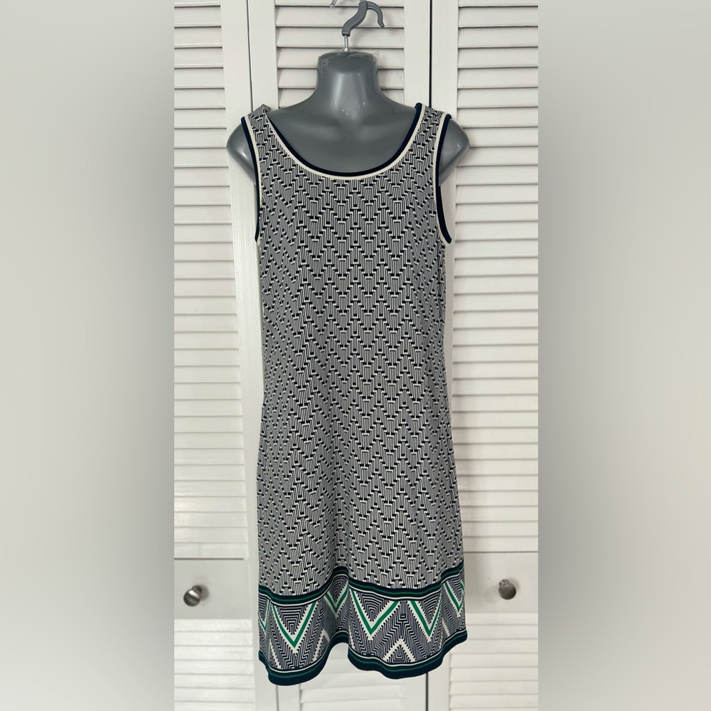 Max Studio Blue & White Sleeveless Patterned Mini Dress with Green Trim